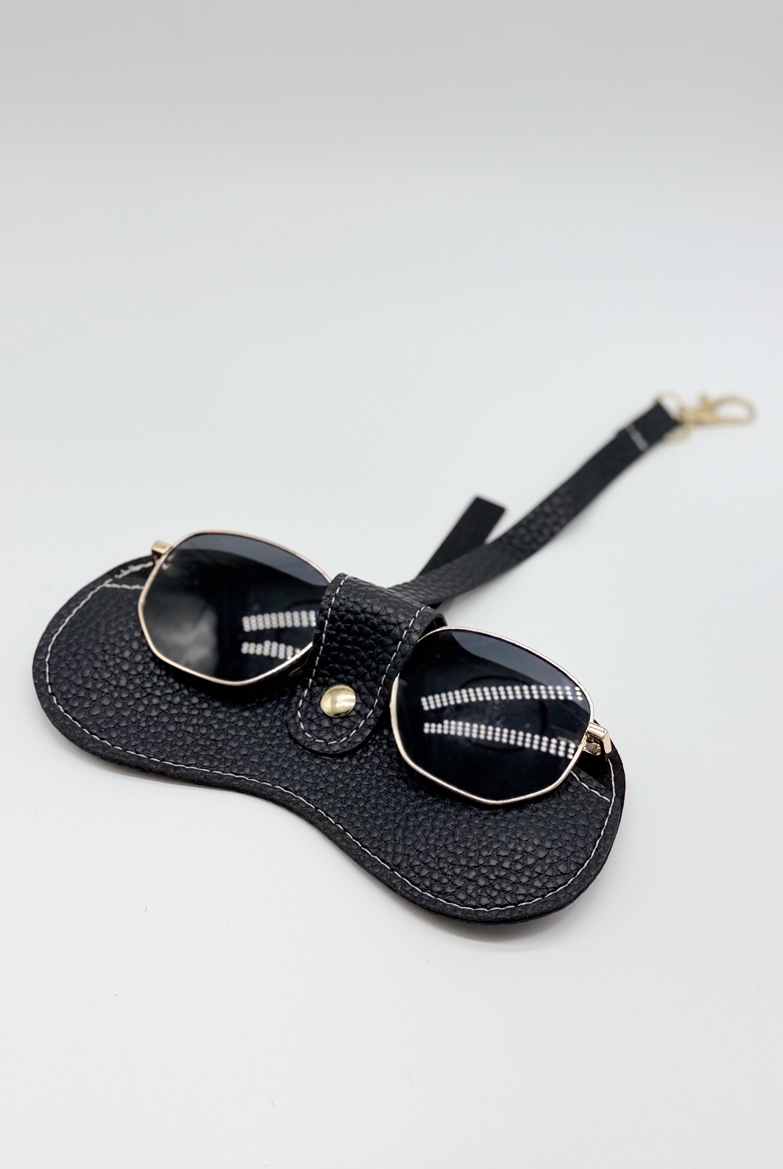 Purse Charm Glasses Holder-340 Other Accessories-NIHAO JEWELRY-Heathered Boho Boutique, Women's Fashion and Accessories in Palmetto, FL