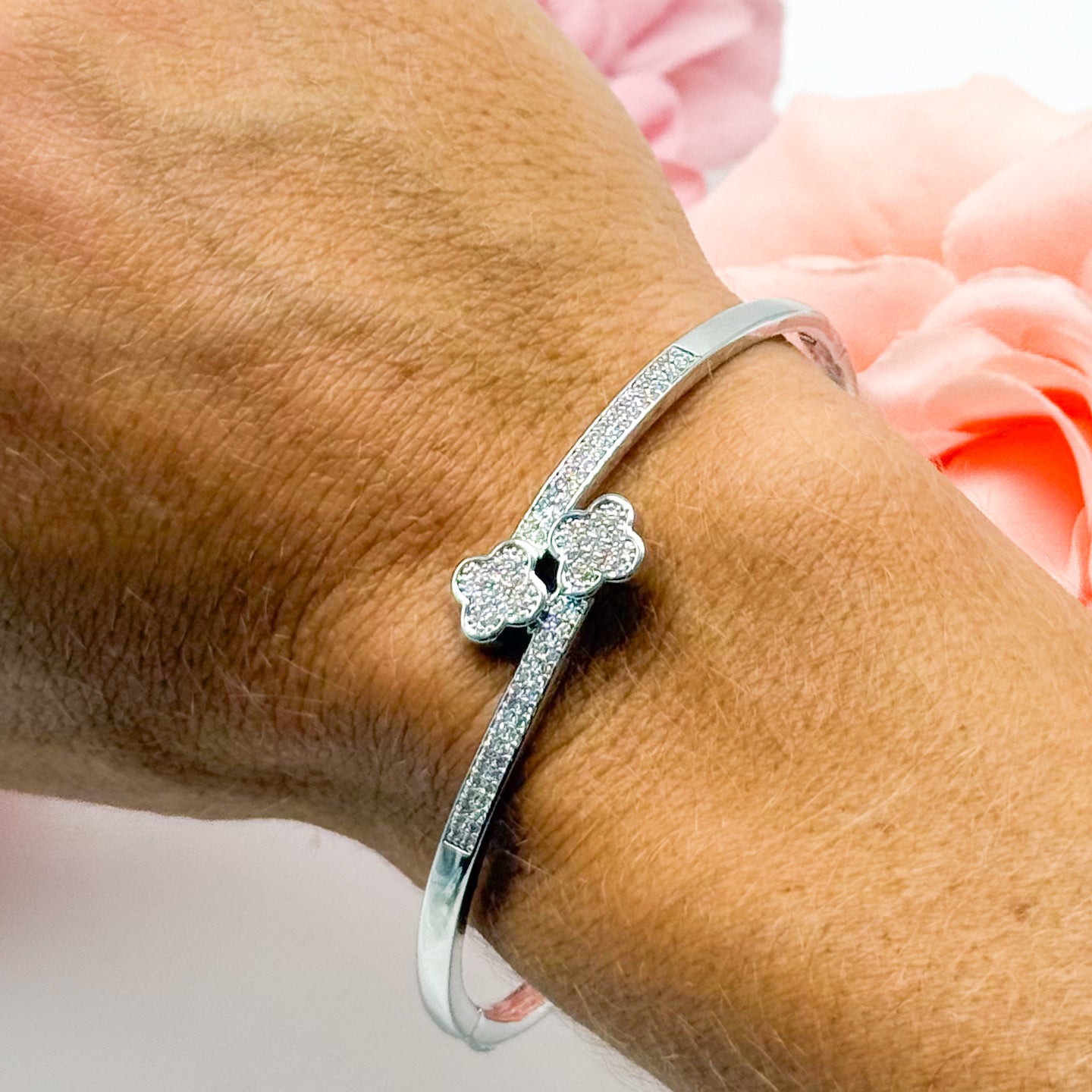 Tiny Shine Flower Bracelet-310 Jewelry-JOSEPH ANTHONY NY, INC.-Heathered Boho Boutique, Women's Fashion and Accessories in Palmetto, FL