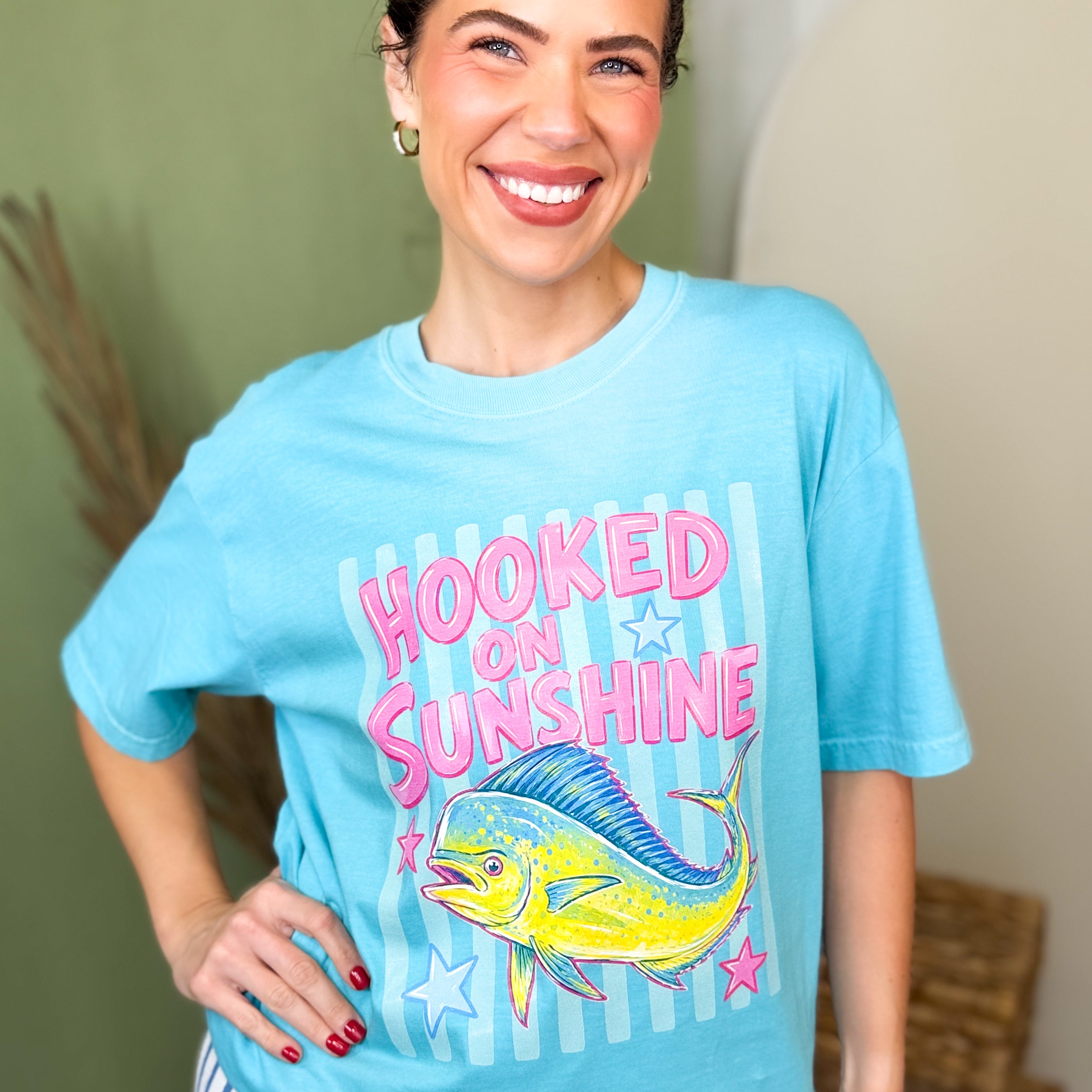 Hooked On Sunshine Graphic Tee-130 GRAPHIC TEE-Heathered Boho-Heathered Boho Boutique, Women's Fashion and Accessories in Palmetto, FL
