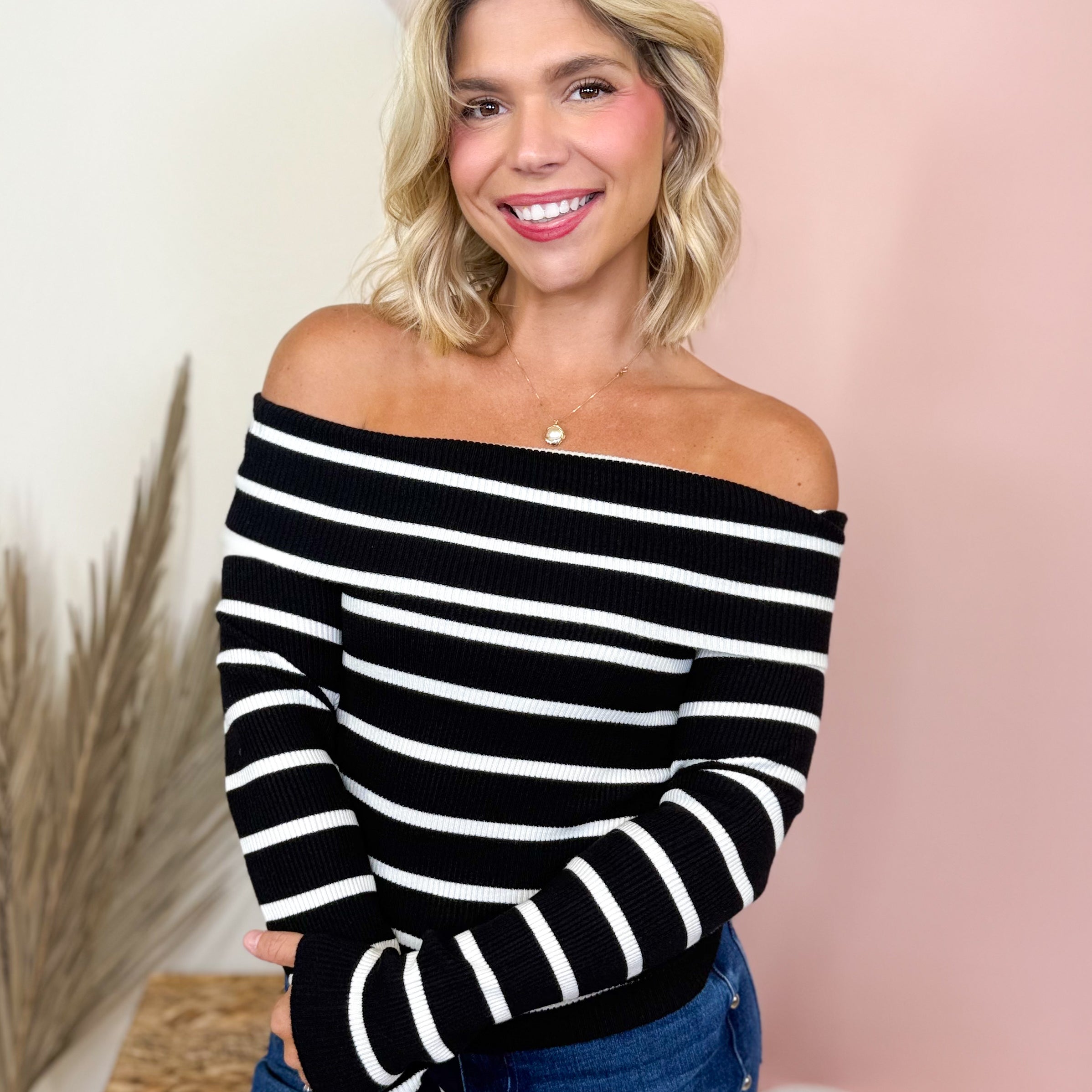 Embrace the Look Top-120 LONG SLEEVE TOPS-HYFVE-Heathered Boho Boutique, Women's Fashion and Accessories in Palmetto, FL