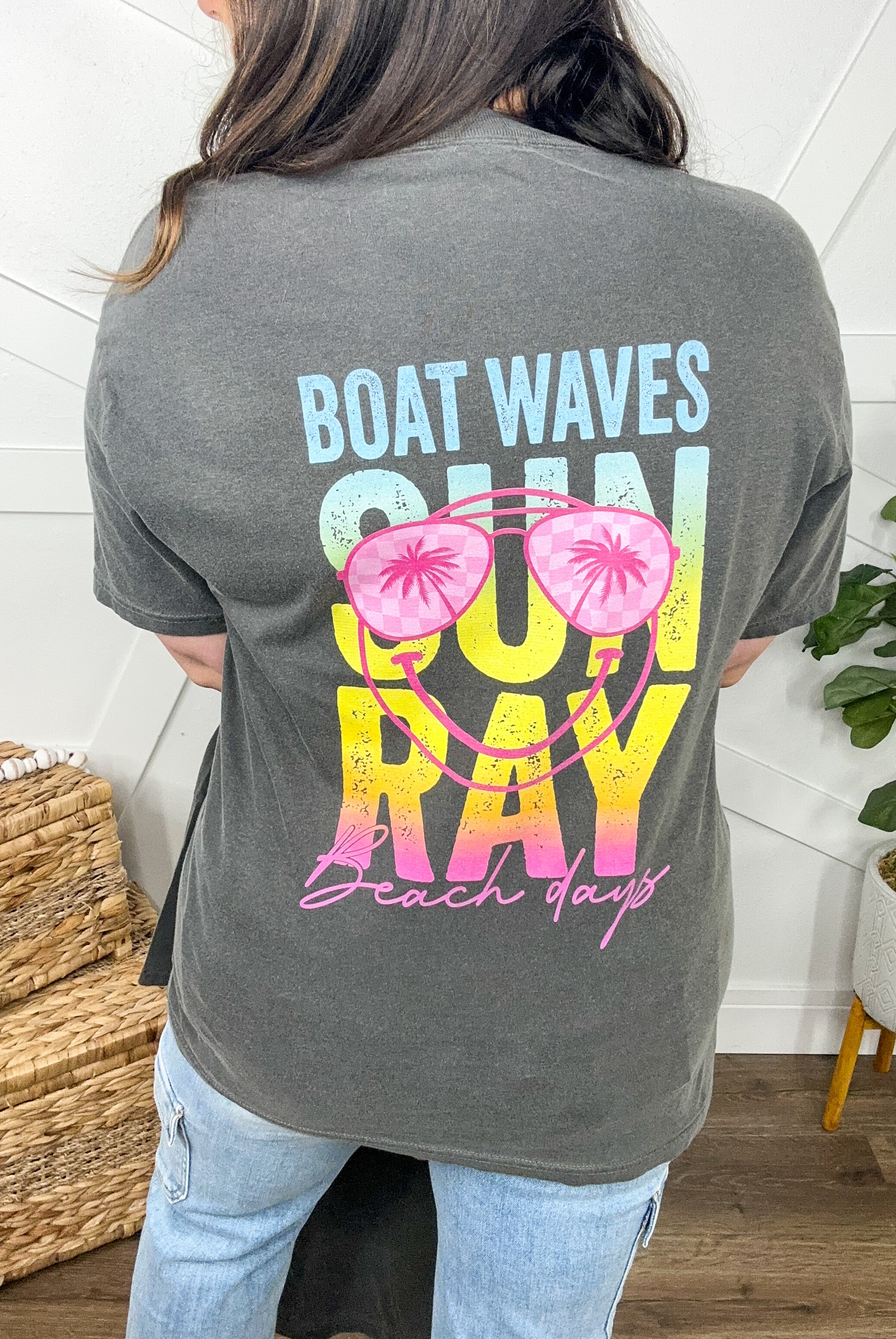 Beach Days Graphic Tee-130 Graphic Tees-Heathered Boho-Heathered Boho Boutique, Women's Fashion and Accessories in Palmetto, FL