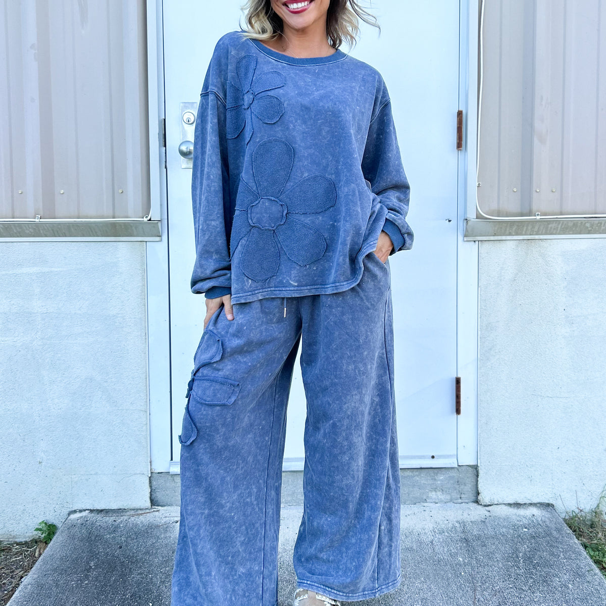 Flower Power Mineral Wash Pullover