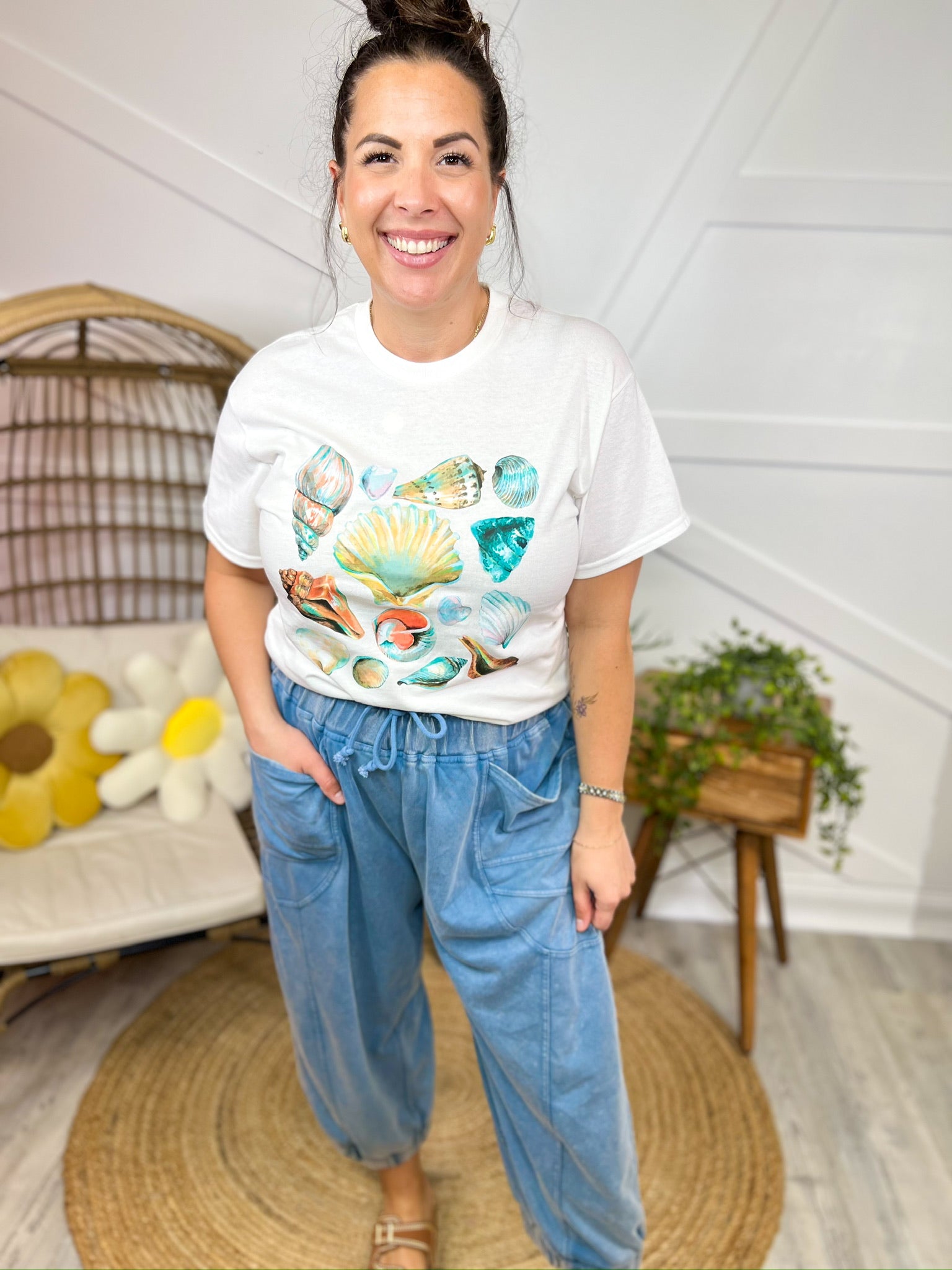 Salty Conch Tee-130 GRAPHIC TEE-GEEGEE-Heathered Boho Boutique, Women's Fashion and Accessories in Palmetto, FL
