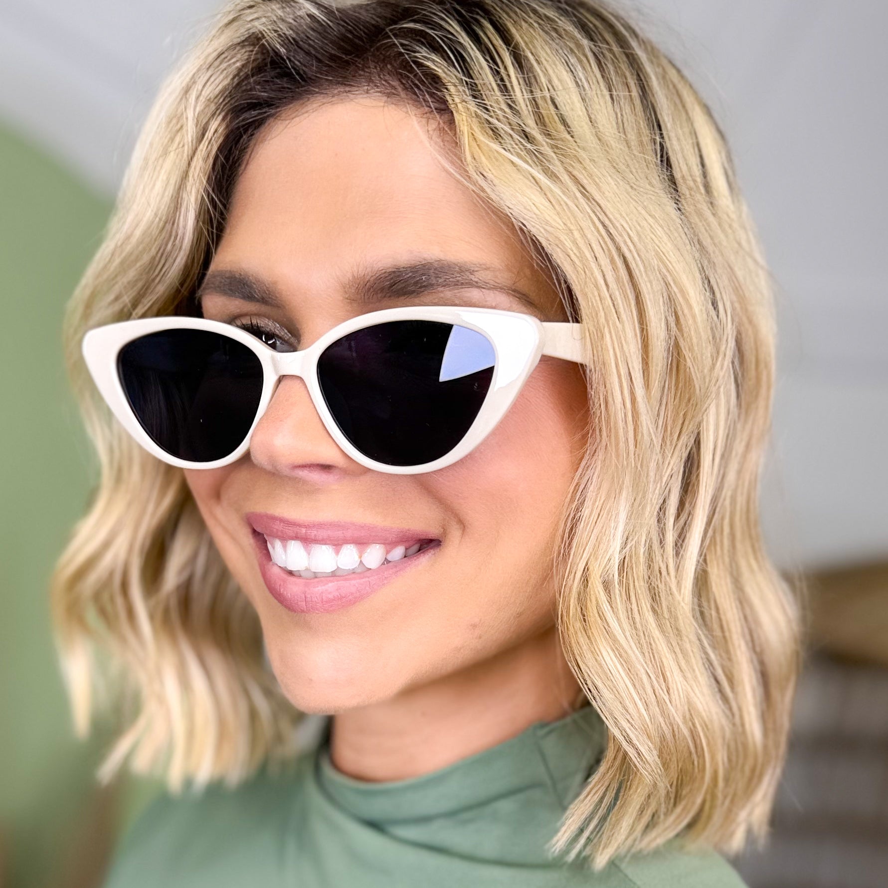 Diva Style Sunglasses-340 Other Accessories-Fame Accessories-Heathered Boho Boutique, Women's Fashion and Accessories in Palmetto, FL