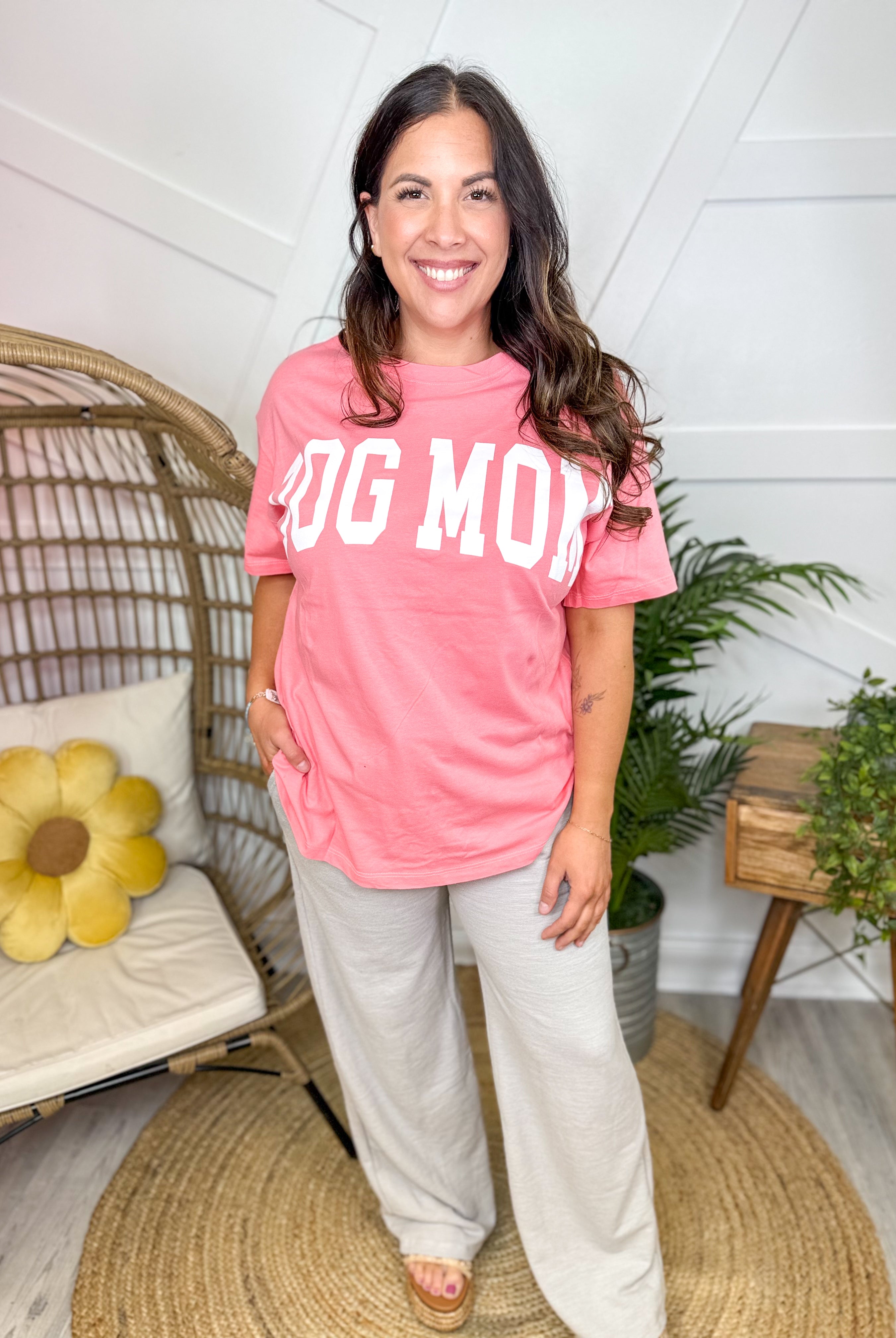 Dog Mom Graphic Tee-130 Graphic Tees-TRES BIEN-Heathered Boho Boutique, Women's Fashion and Accessories in Palmetto, FL