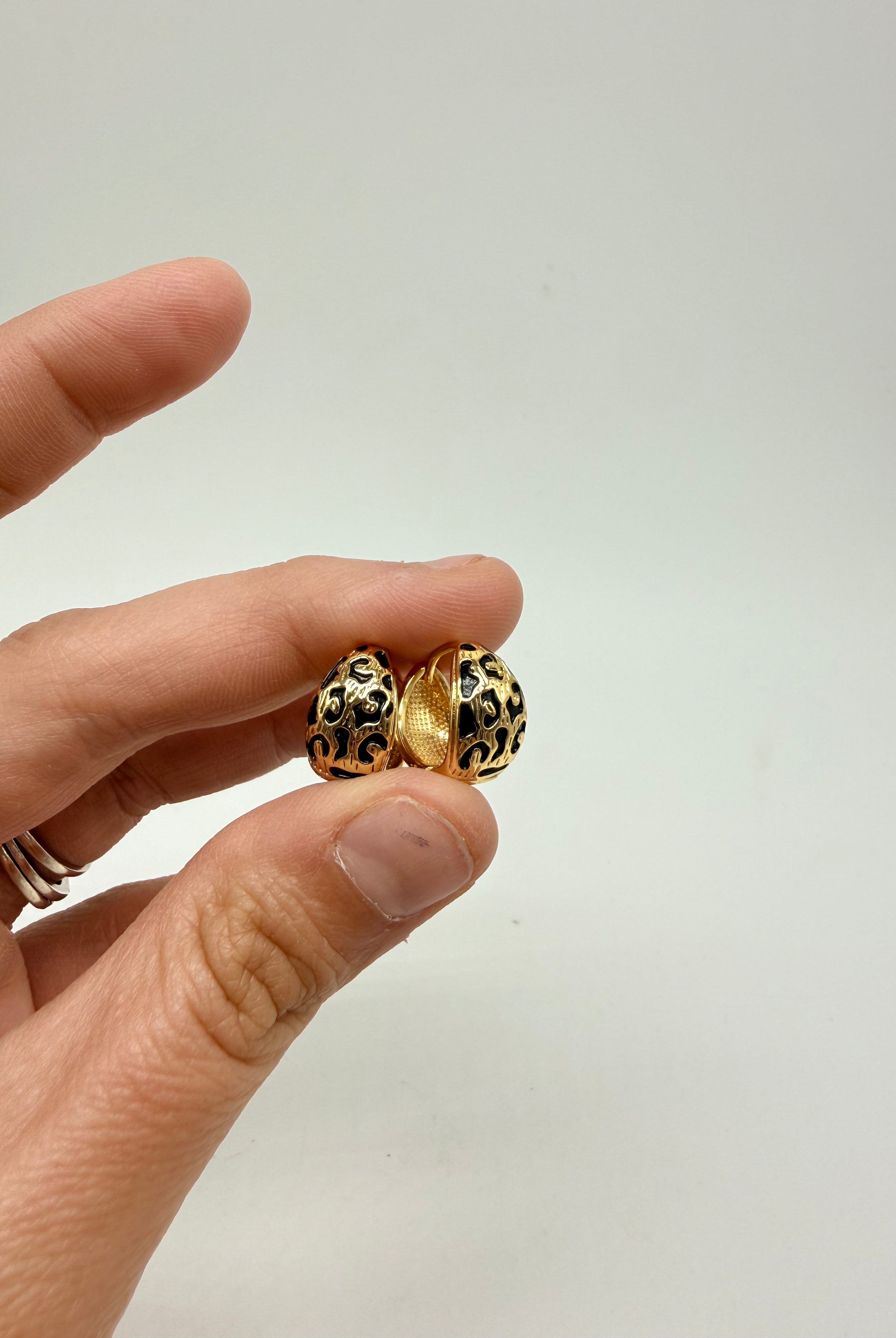 Wild Impression Hoop Earring-310 Jewelry-NIHAO JEWELRY-Heathered Boho Boutique, Women's Fashion and Accessories in Palmetto, FL