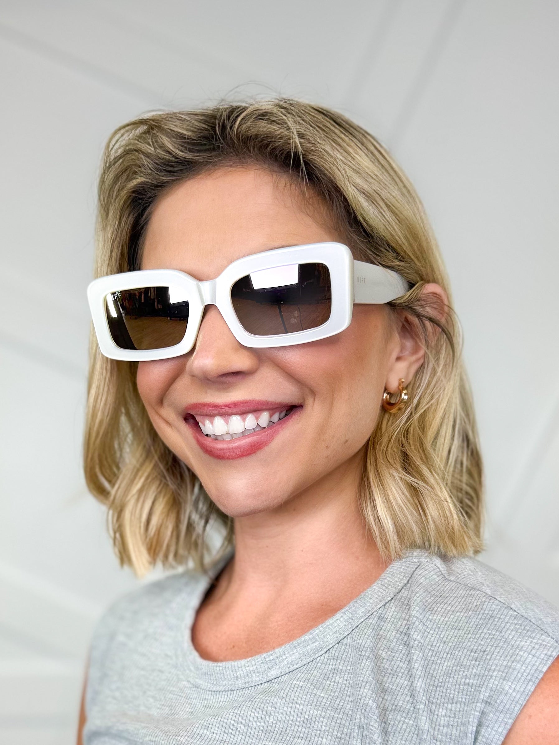 Indy Opaline + Taupe Mirror Sunglasses-340 Other Accessories-DIFF EYEWEAR / DIME OPTICS-Heathered Boho Boutique, Women's Fashion and Accessories in Palmetto, FL