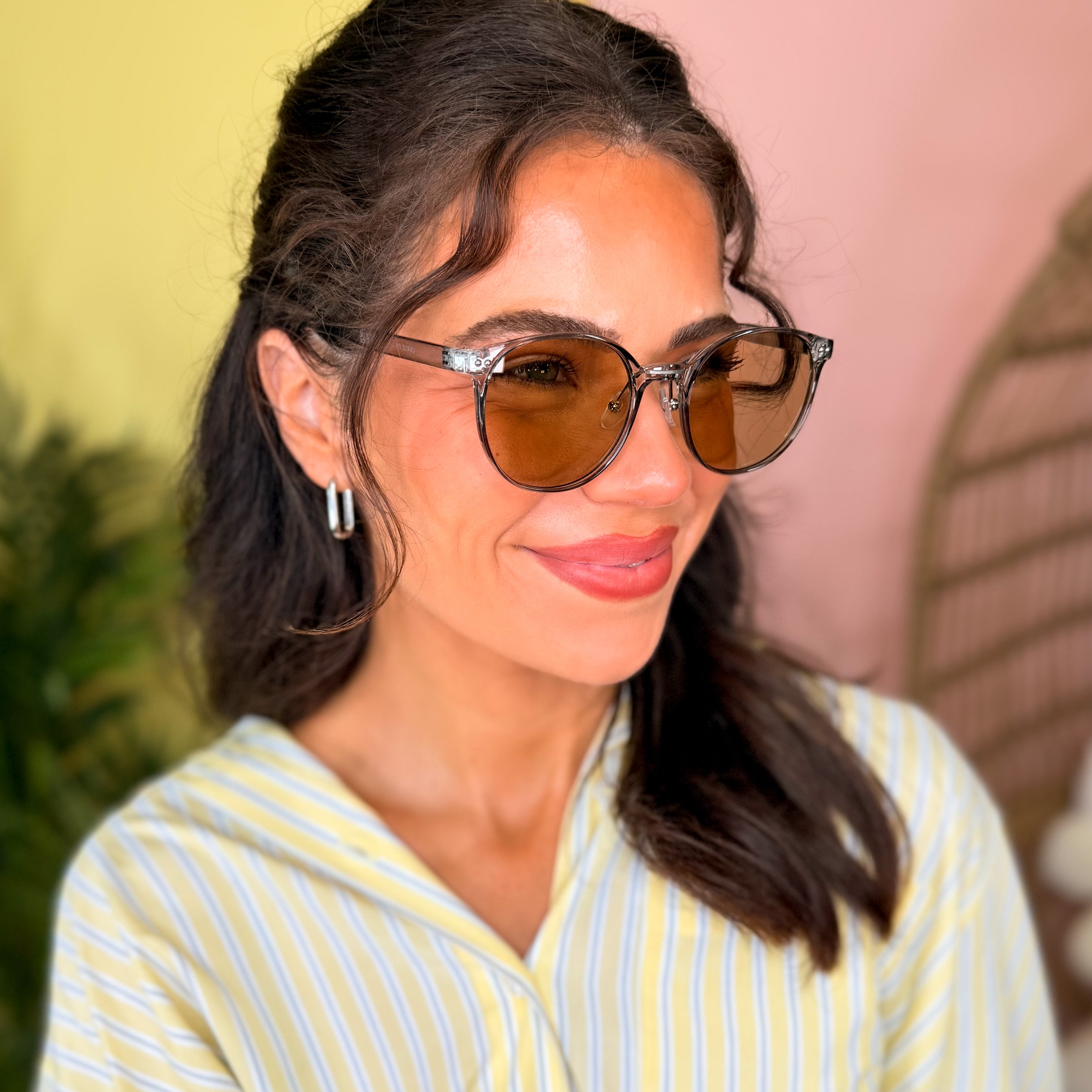 Round Retro Tortoise Frame Sunglasses-340 Other Accessories-Fame Accessories-Heathered Boho Boutique, Women's Fashion and Accessories in Palmetto, FL