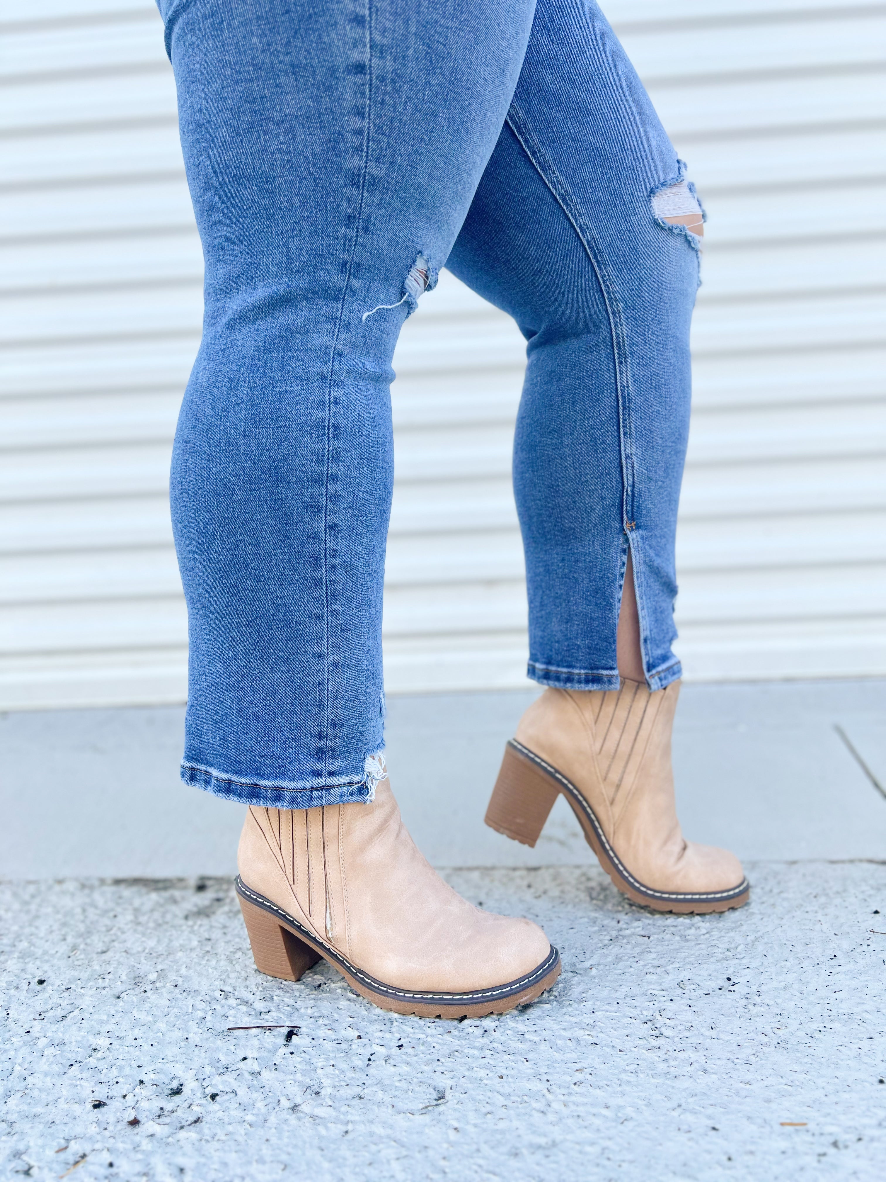 Under the Table Straight Leg Jeans-190 Jeans-Mica Denim-Heathered Boho Boutique, Women's Fashion and Accessories in Palmetto, FL