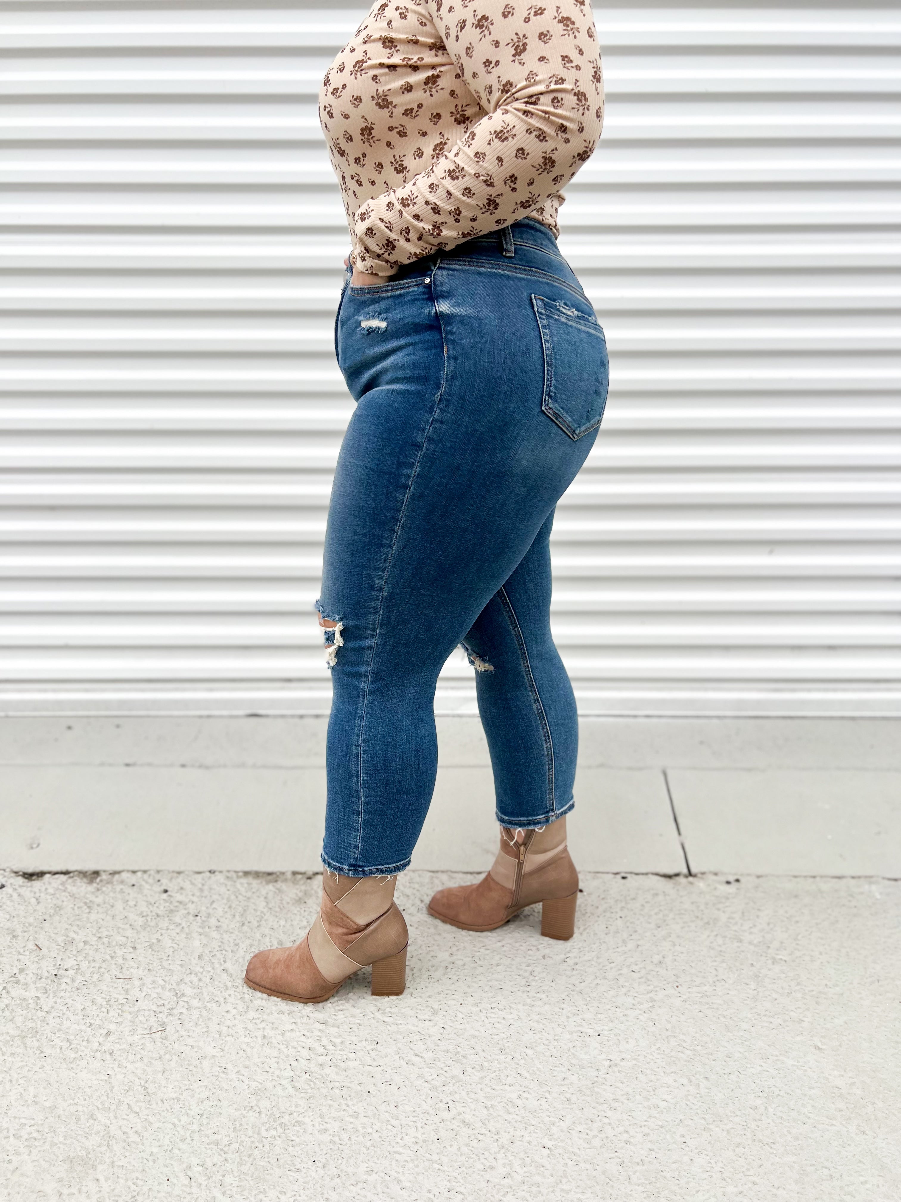 Lissner High Rise Mom Jean-190 Jeans-Mica Denim-Heathered Boho Boutique, Women's Fashion and Accessories in Palmetto, FL