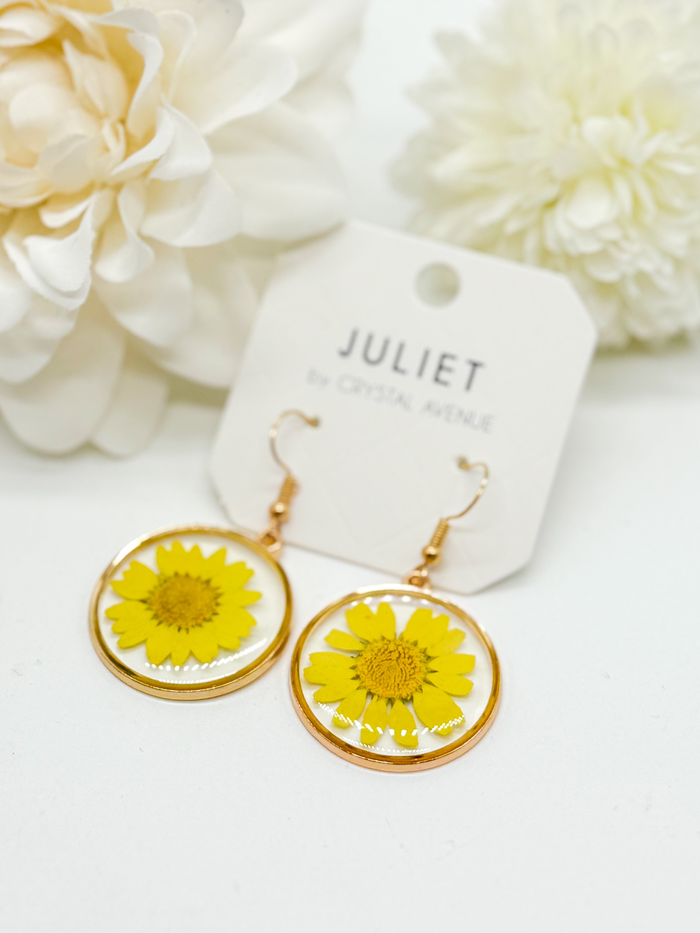 Oh My Daisy Earring-310 Jewelry-RM Manufacturing-Heathered Boho Boutique, Women's Fashion and Accessories in Palmetto, FL