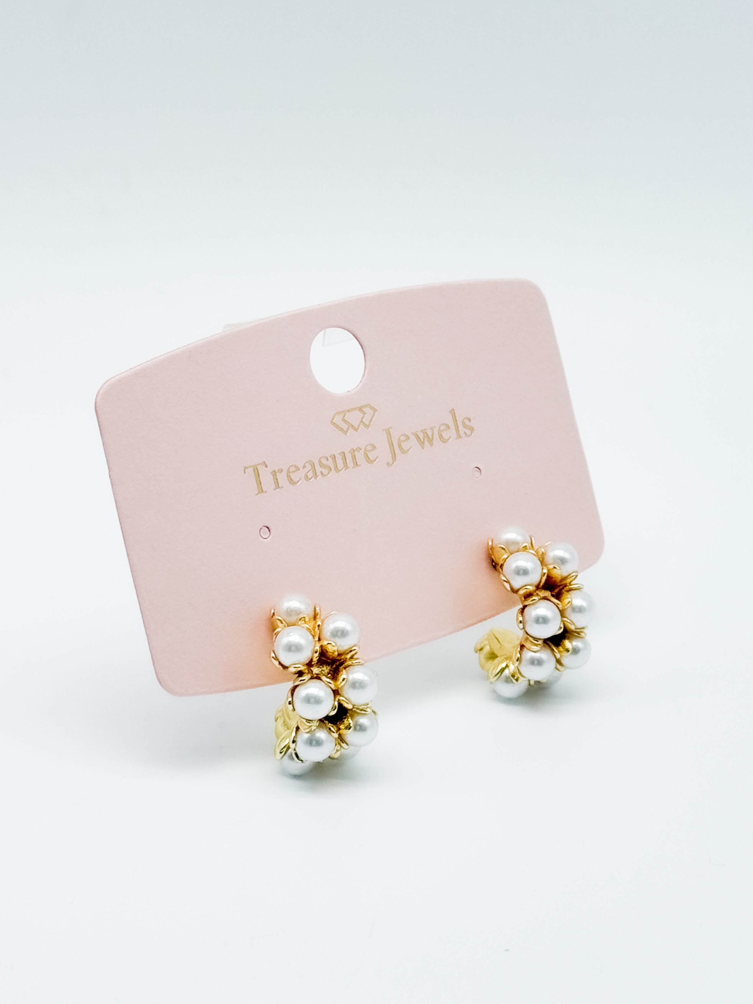 DOORBUSTER: Pearls and Gold Hoop-310 Jewelry-Treasure Jewels-Heathered Boho Boutique, Women's Fashion and Accessories in Palmetto, FL