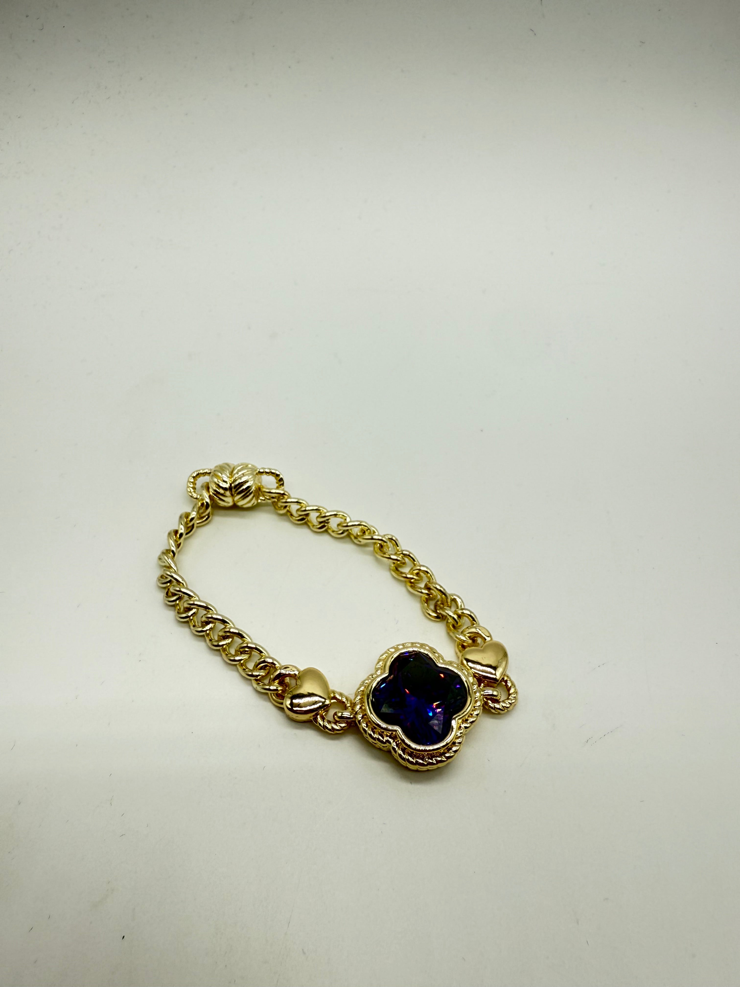 Clover Bracelet-310 Jewelry-Millenx Accessories, LLC.-Heathered Boho Boutique, Women's Fashion and Accessories in Palmetto, FL