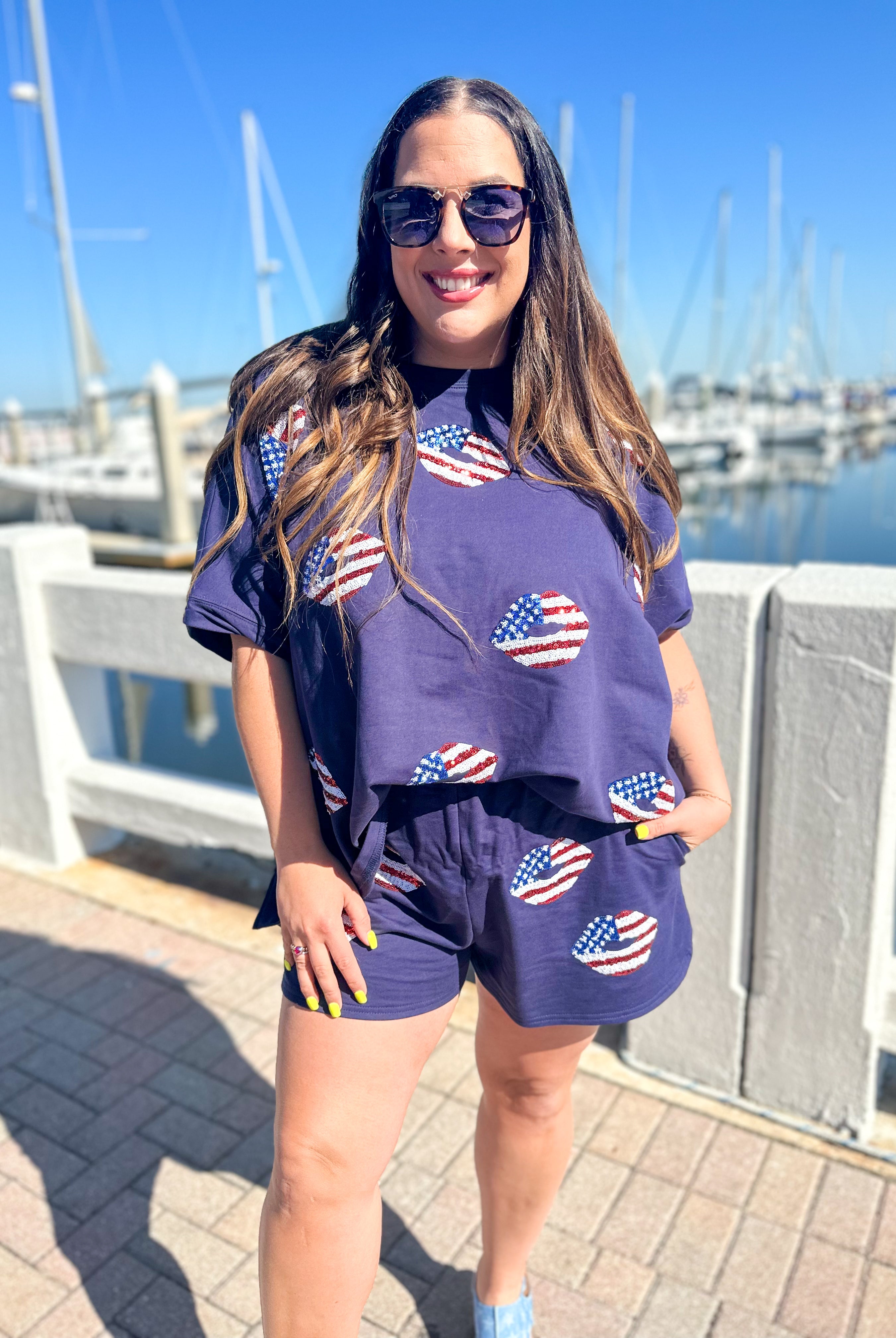 Americana Lips Top-110 Short Sleeve Top-Fantastic Fawn-Heathered Boho Boutique, Women's Fashion and Accessories in Palmetto, FL