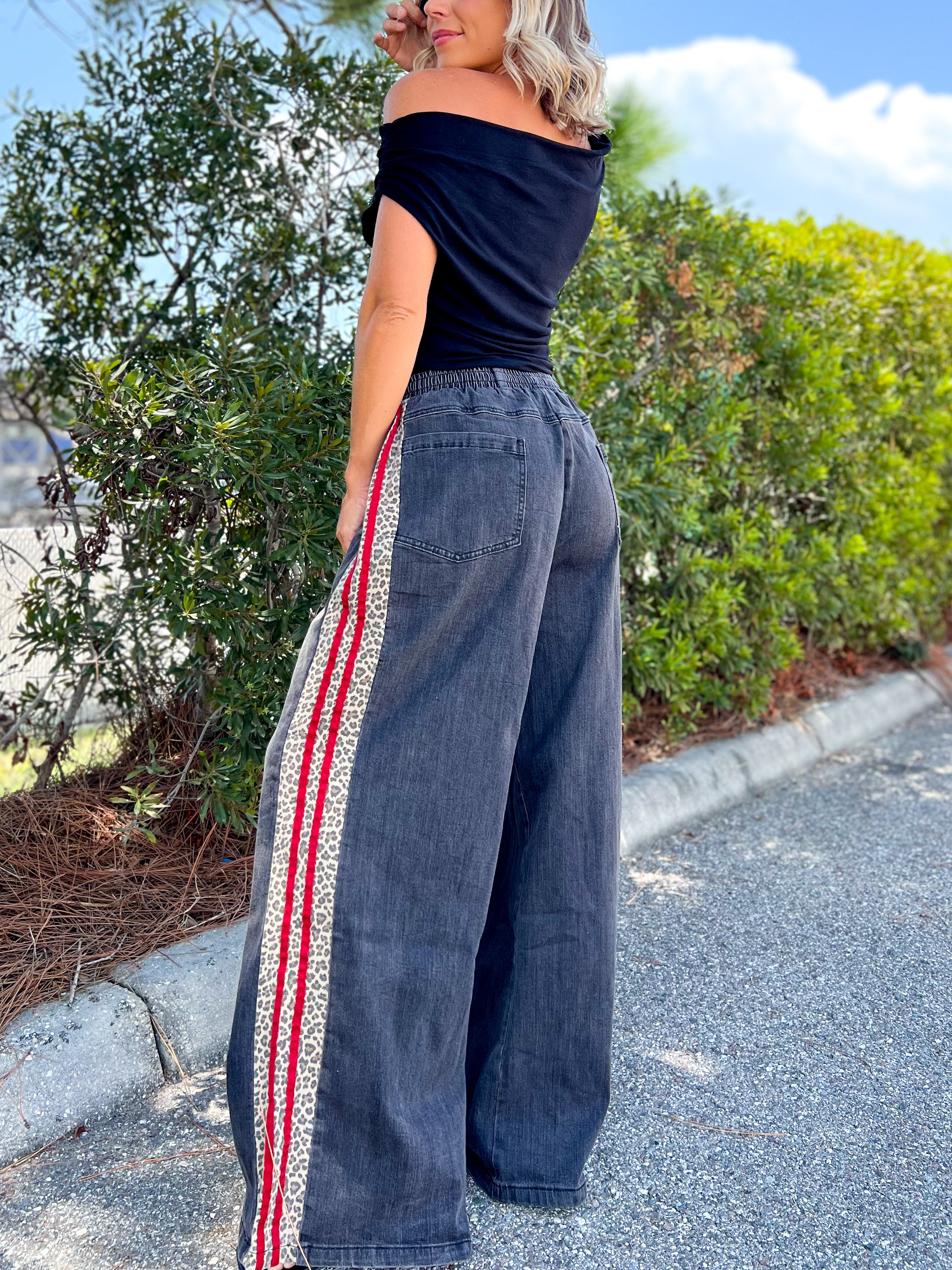 Wild Side Weekend Jeans-150 PANTS-JADE BY JANE-Heathered Boho Boutique, Women's Fashion and Accessories in Palmetto, FL