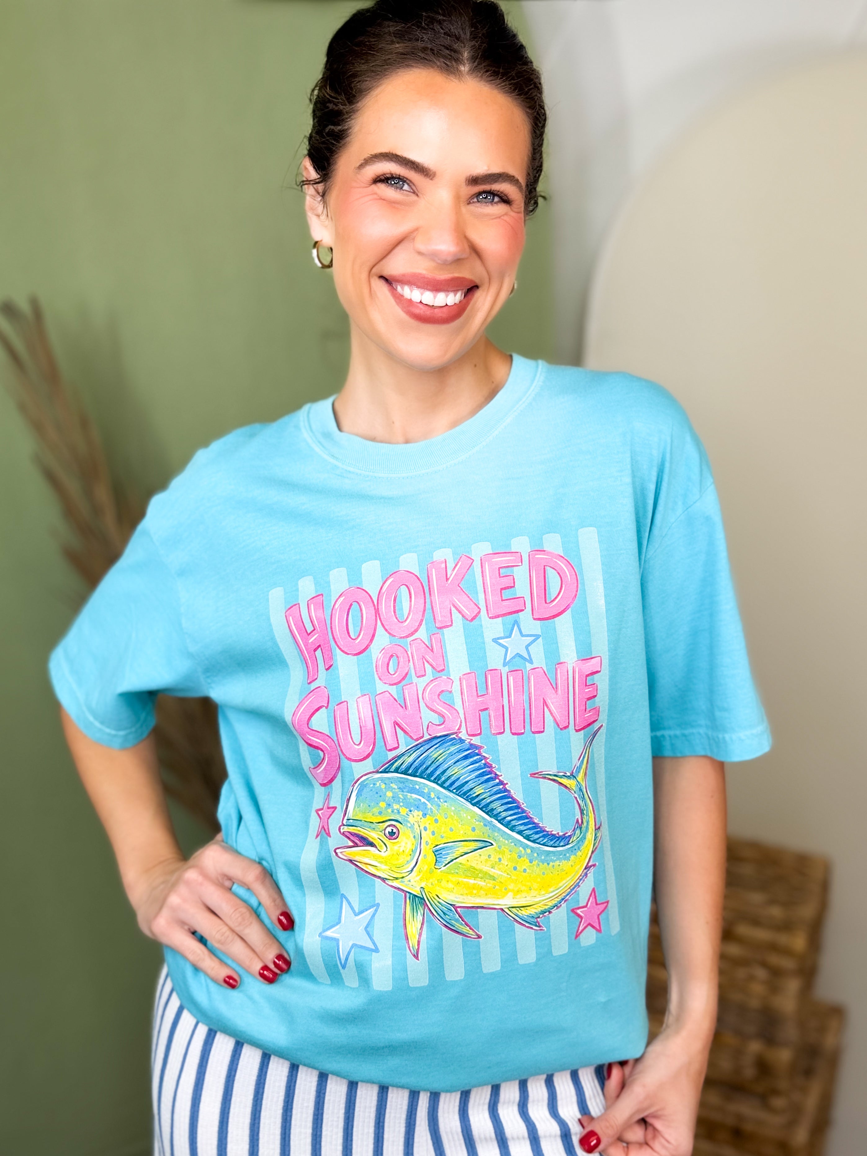 Hooked On Sunshine Graphic Tee-130 GRAPHIC TEE-Heathered Boho-Heathered Boho Boutique, Women's Fashion and Accessories in Palmetto, FL