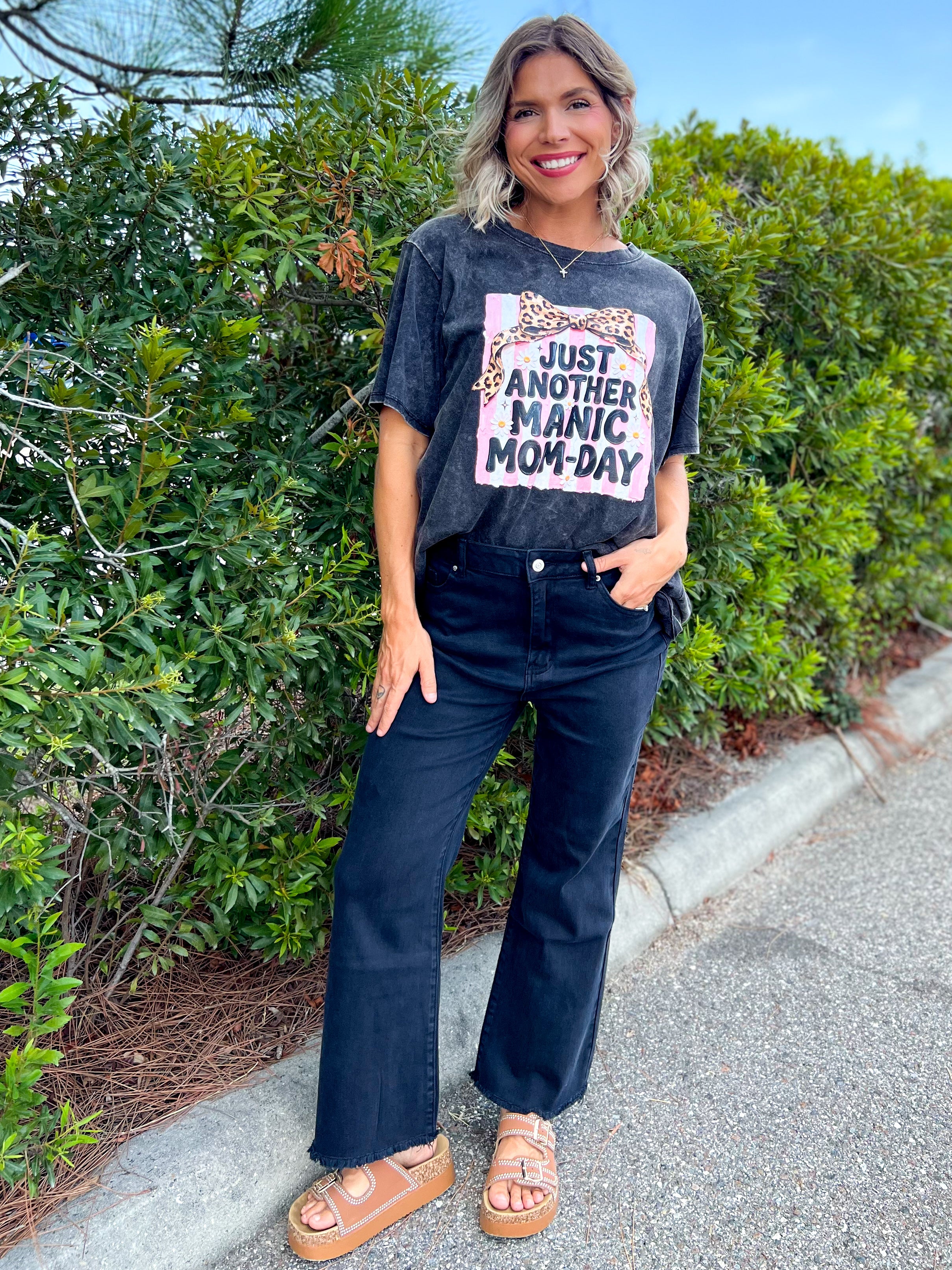 Bayside Cropped Denim Jeans-190 JEANS-ZENANA-Heathered Boho Boutique, Women's Fashion and Accessories in Palmetto, FL