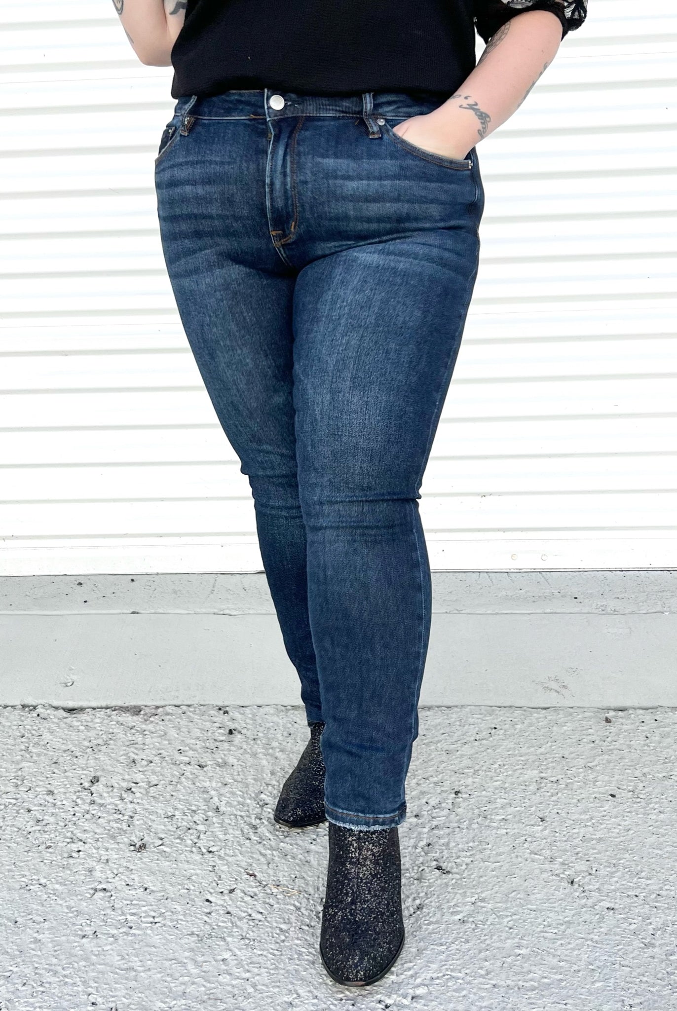 Show Off Slim Cut Mid Rise Jeans-190 Jeans-Mica Denim-Heathered Boho Boutique, Women's Fashion and Accessories in Palmetto, FL