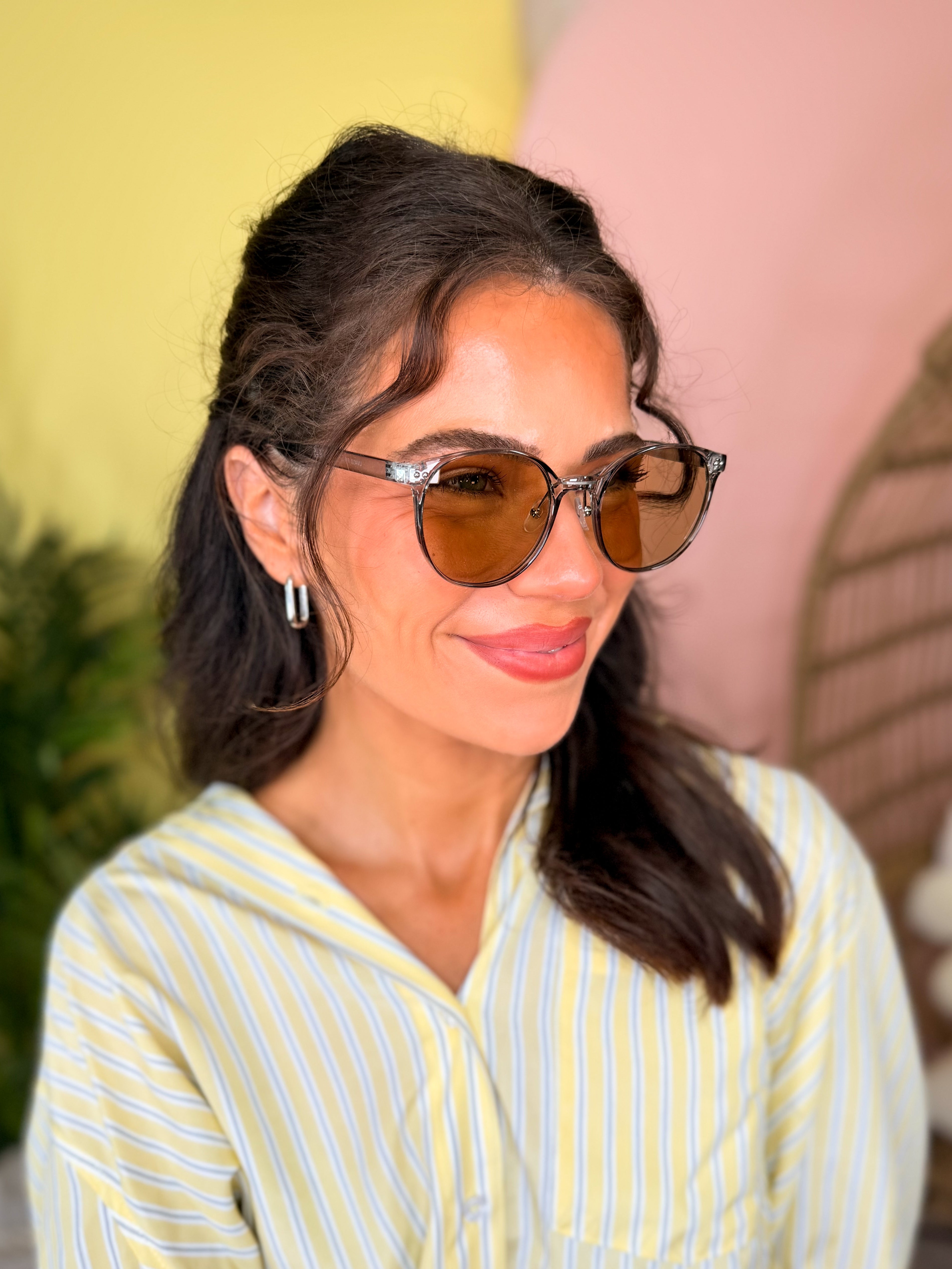 Round Retro Tortoise Frame Sunglasses-340 Other Accessories-Fame Accessories-Heathered Boho Boutique, Women's Fashion and Accessories in Palmetto, FL